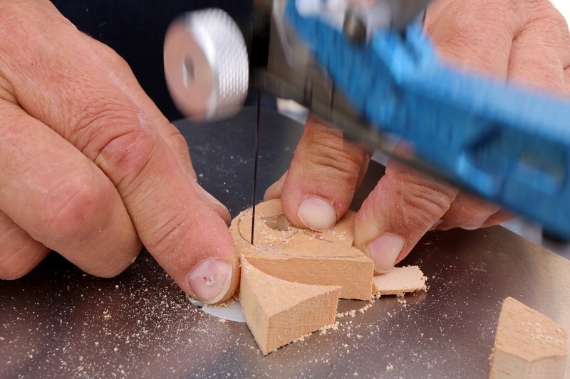 How to Keep Scroll Saw Blades from Breaking